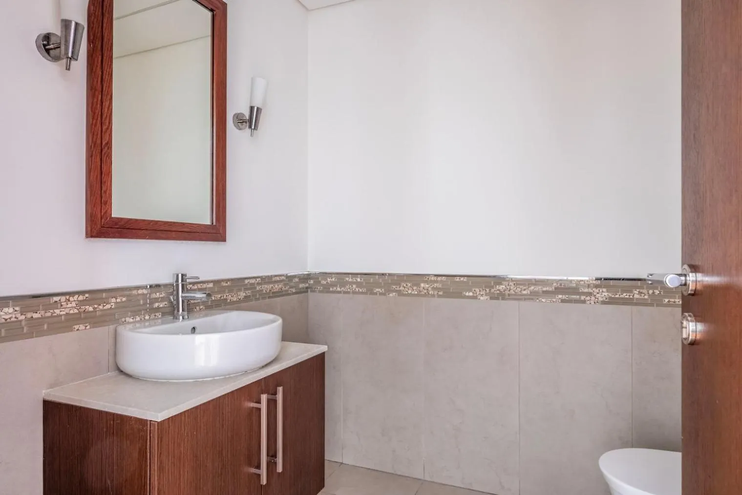 Blueground Difc Squash Swimming Pool Gym Dxb-1461 Apartment Dubai