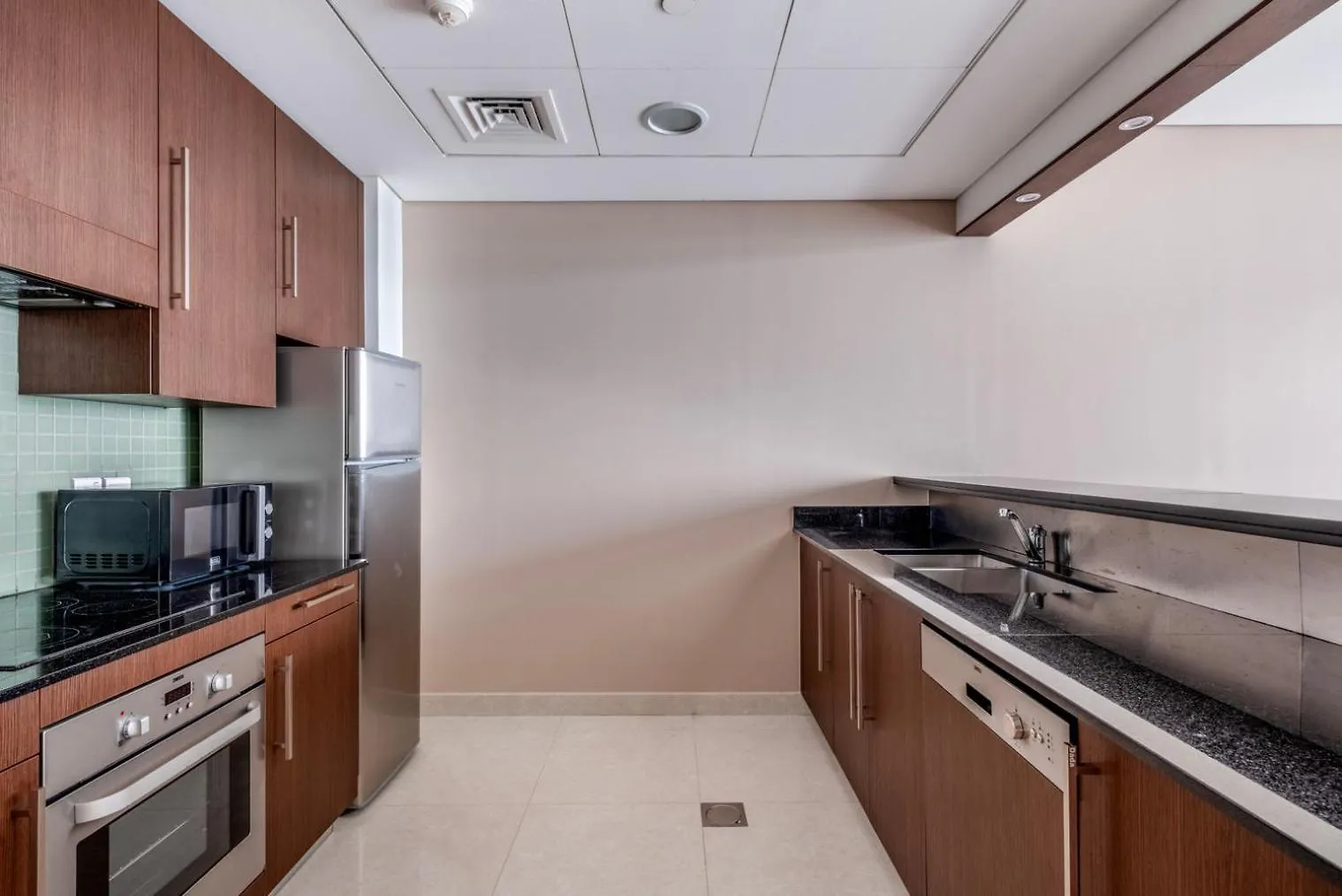 Blueground Difc Squash Swimming Pool Gym Dxb-1461 Apartment Dubai